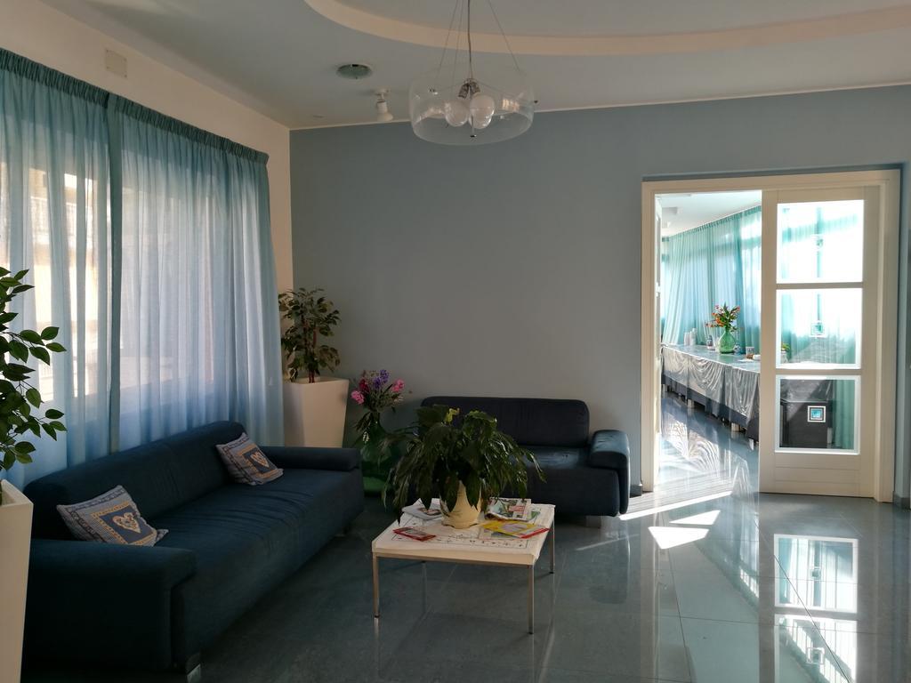 Rock Garden Bed & Breakfast Gaeta Ngoại thất bức ảnh